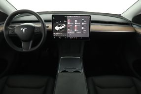 Tesla Model Y - 2022