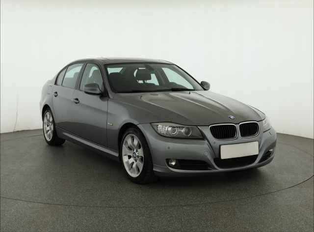 BMW 3 2010