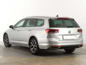 Volkswagen Passat - 2020