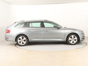 Škoda Superb - 2020