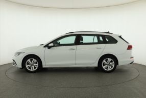 Volkswagen Golf - 2021