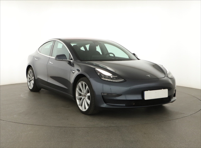 Tesla Model 3 2019
