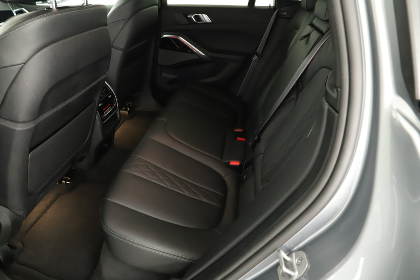 BMW X6, 2025