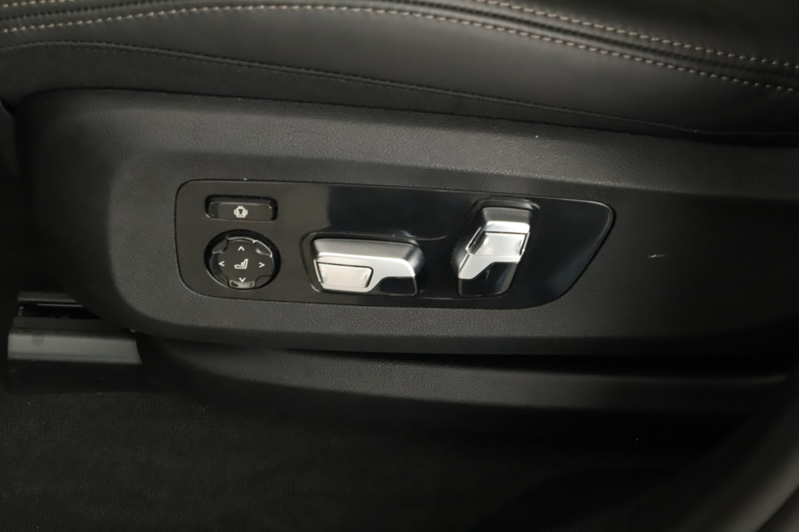 BMW X6 - 2025