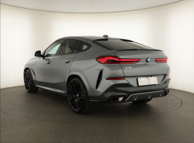 BMW X6 - 2025
