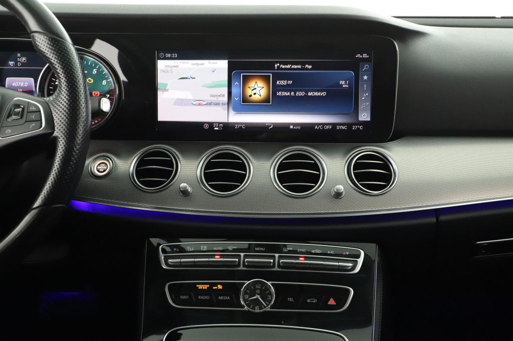 Mercedes-Benz E