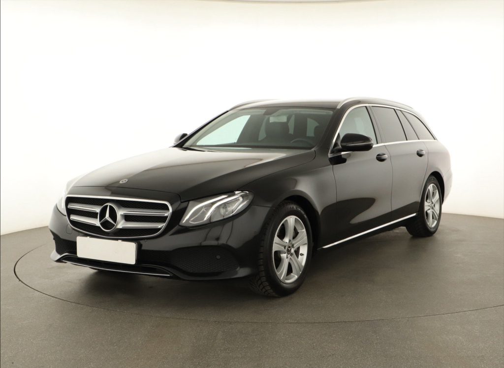 Mercedes-Benz E