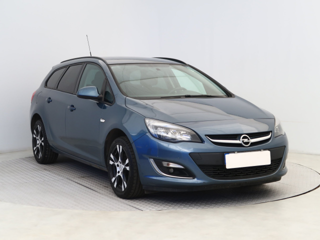 Opel Astra 2012