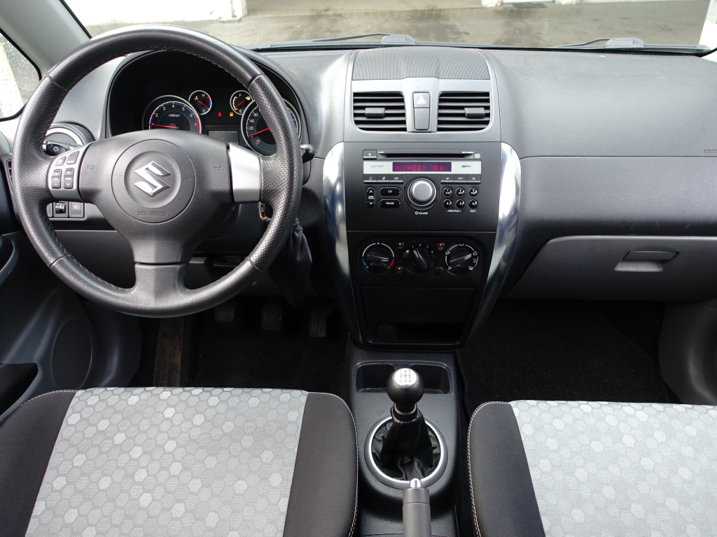 Suzuki SX4