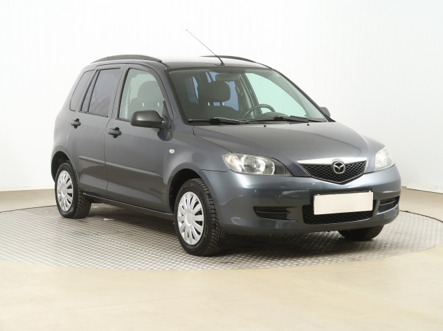 Mazda 2 2004