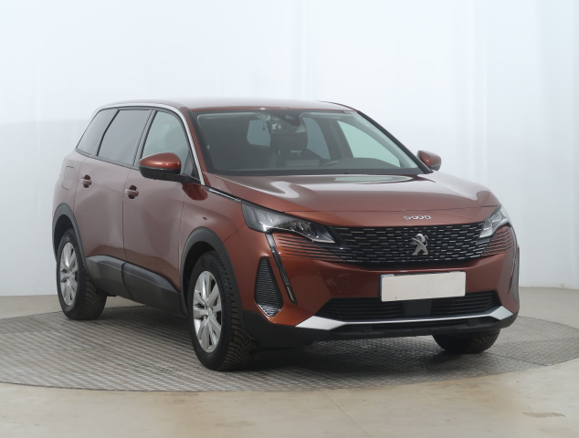Peugeot 5008 2021