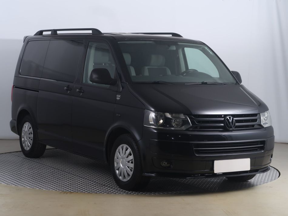 Volkswagen Caravelle - 2013