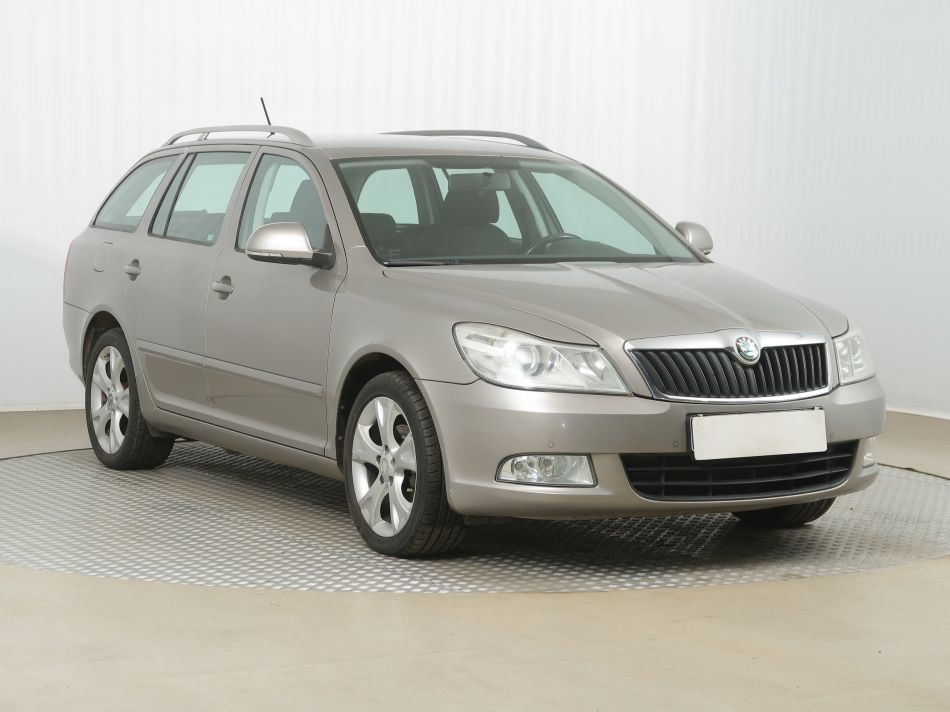 Skoda Octavia - 2011