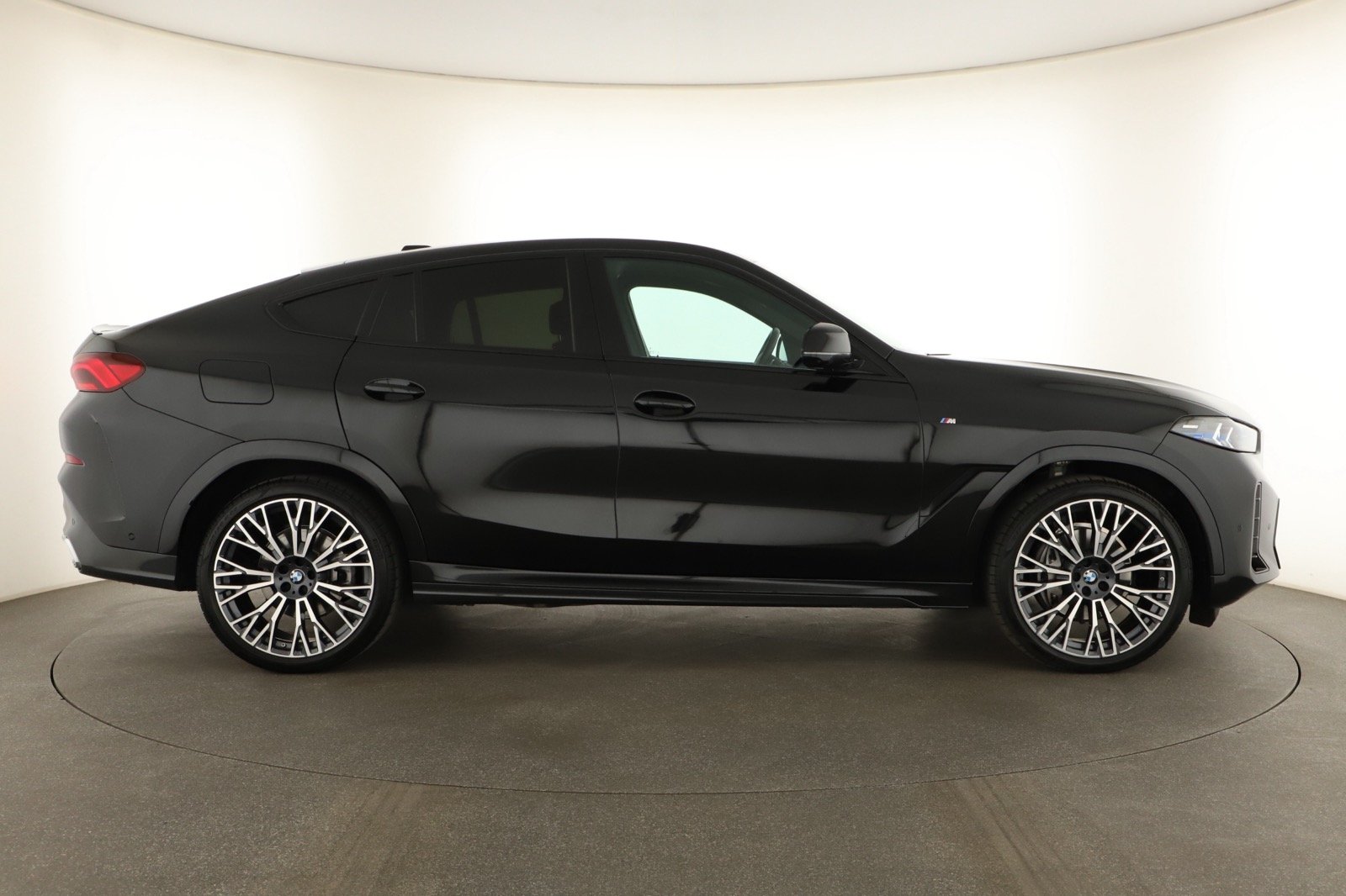 BMW X6 - 2025