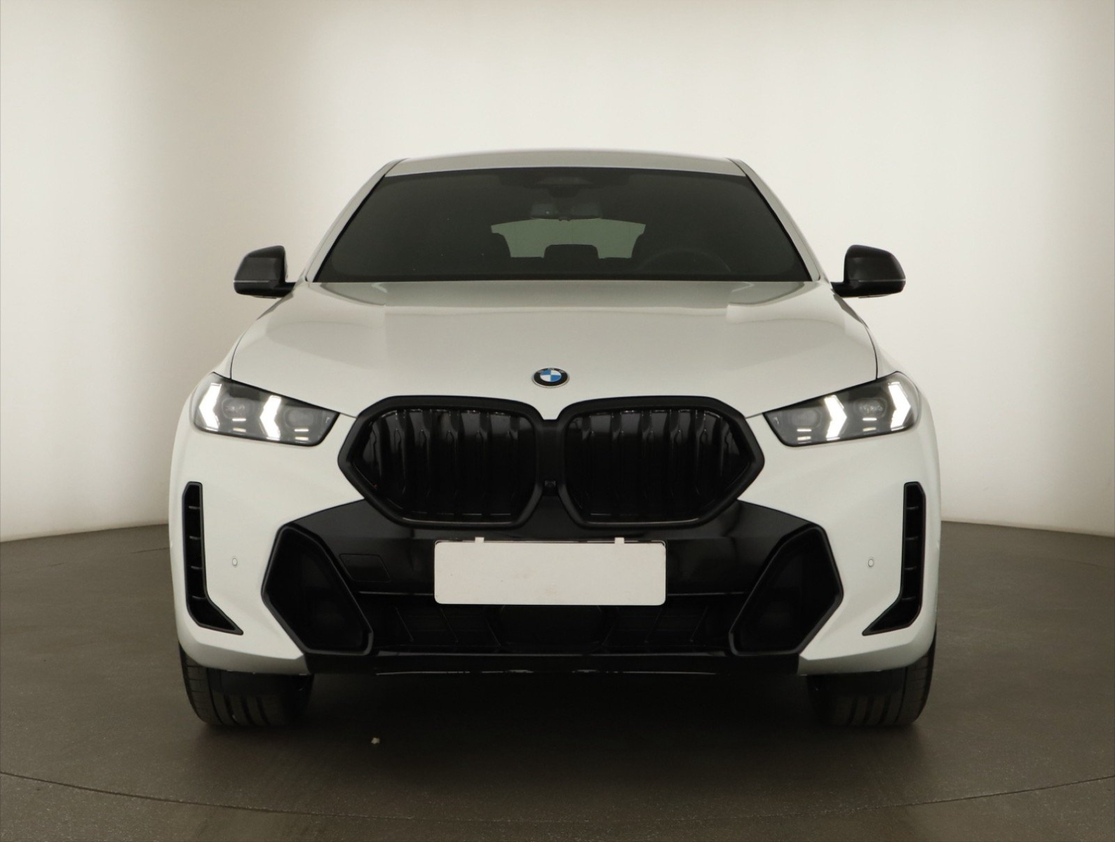 BMW X6 - 2025