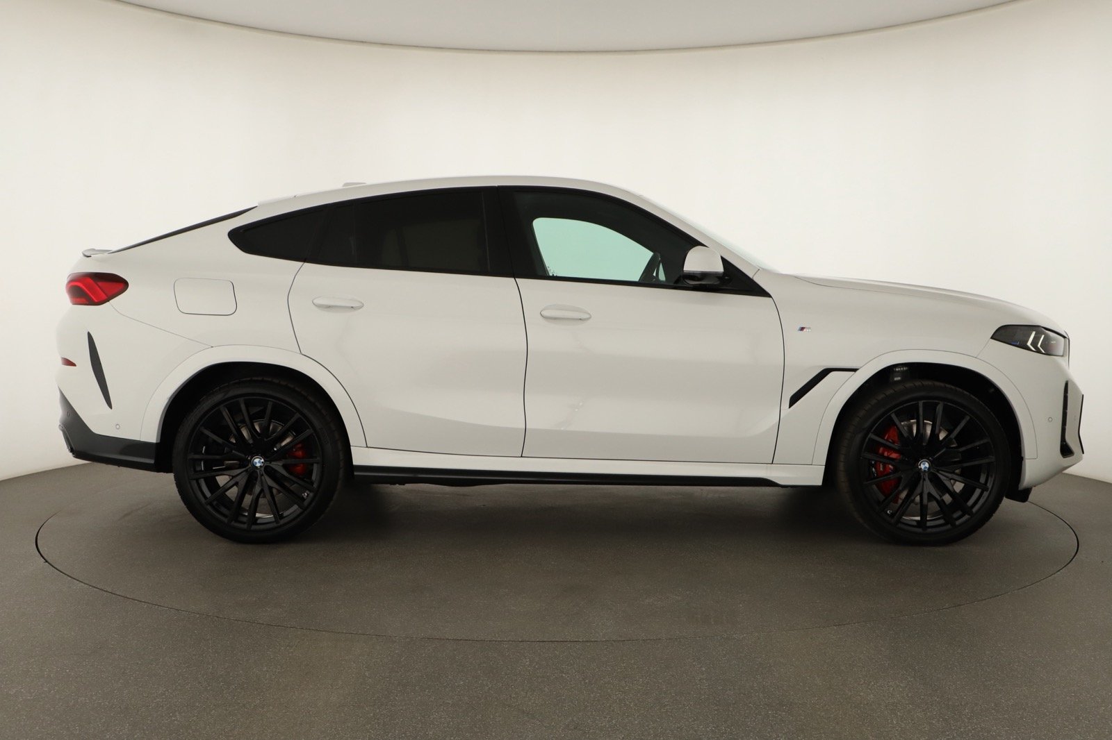 BMW X6 - 2025