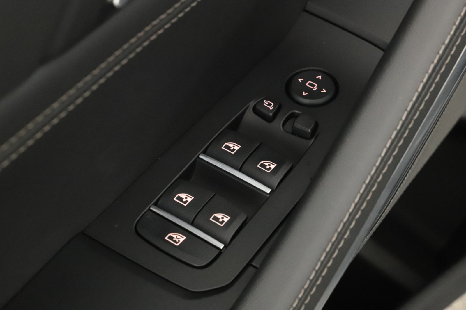 BMW X6 - 2025