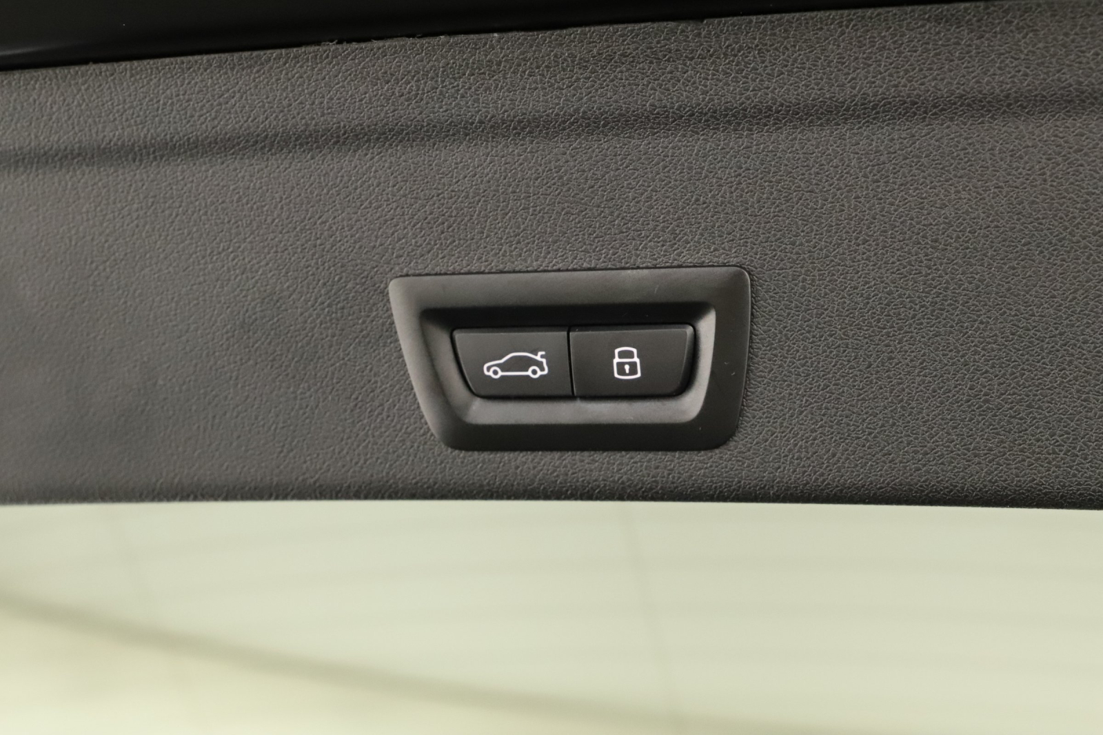 BMW X6 - 2025
