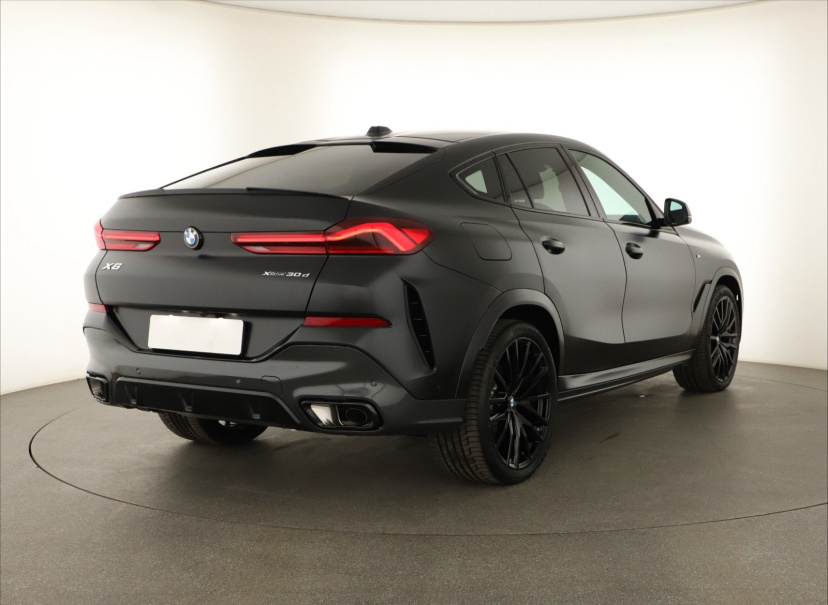BMW X6, 2025