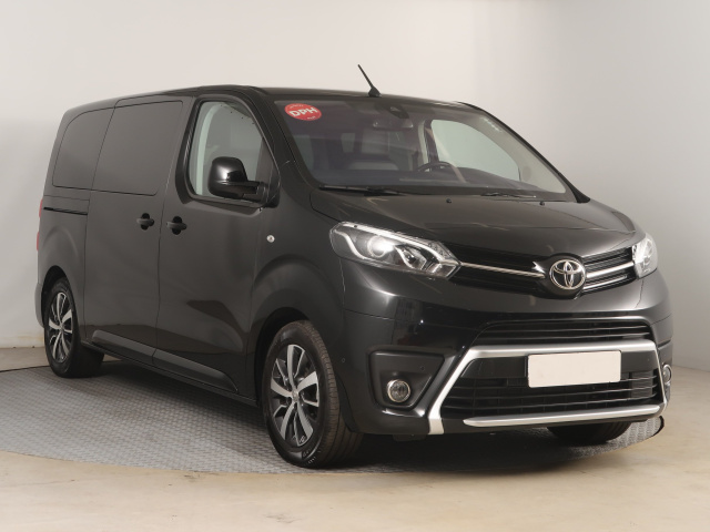 Toyota Proace Verso 2024
