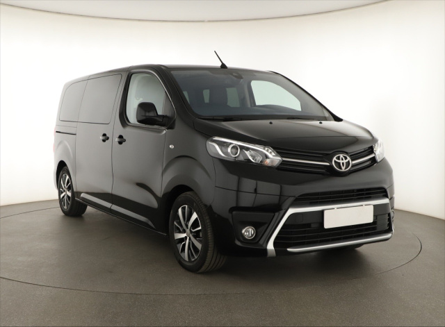Toyota Proace Verso 2024