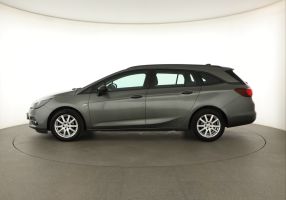 Opel Astra - 2021