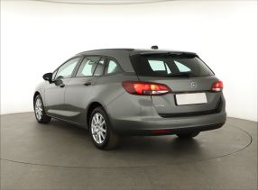 Opel Astra - 2021