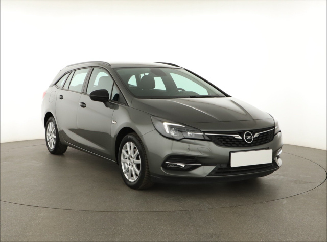 Opel Astra 2021