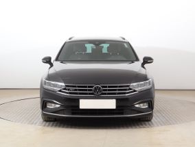 Volkswagen Passat - 2021
