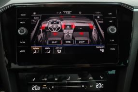 Volkswagen Passat - 2021