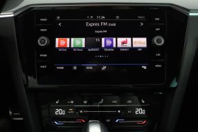Volkswagen Passat - 2021