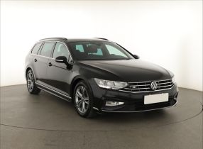 Volkswagen Passat - 2021