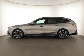 BMW 5 - 2025
