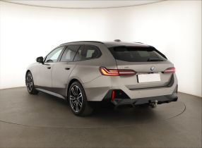 BMW 5 - 2025