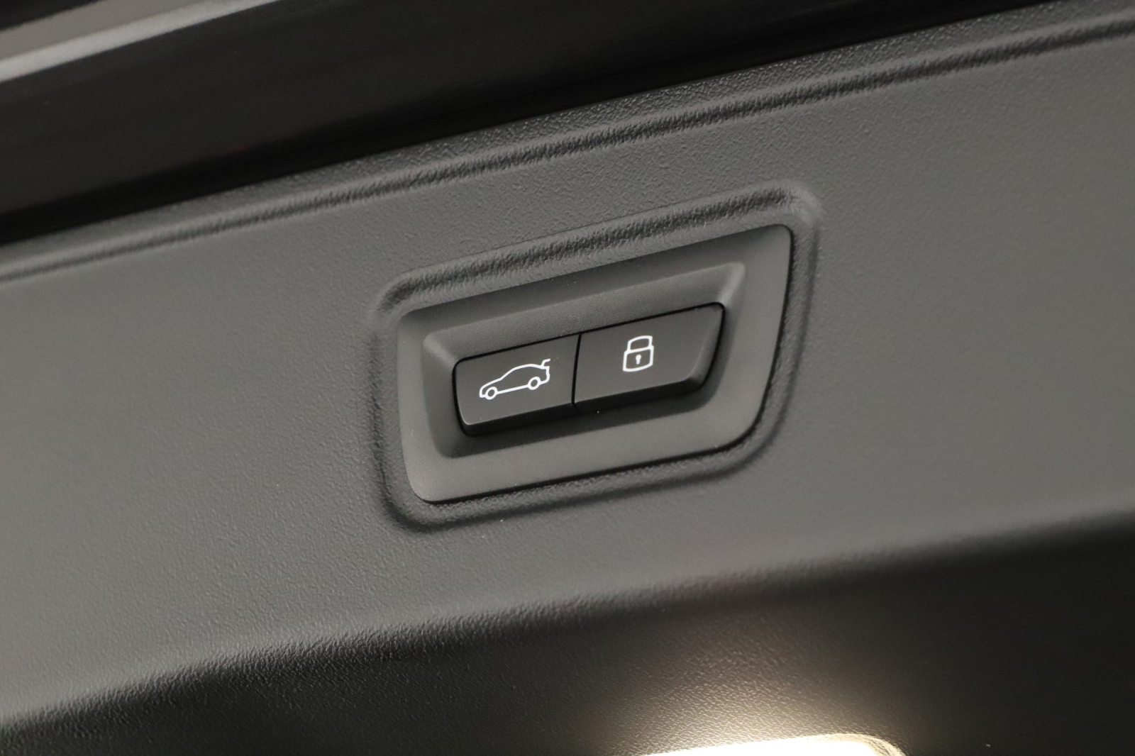 BMW 5 - 2025