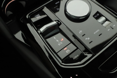 BMW 5 - 2025