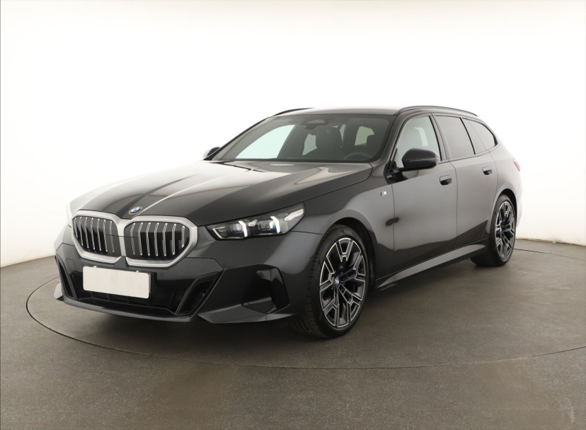 BMW 5, 2025