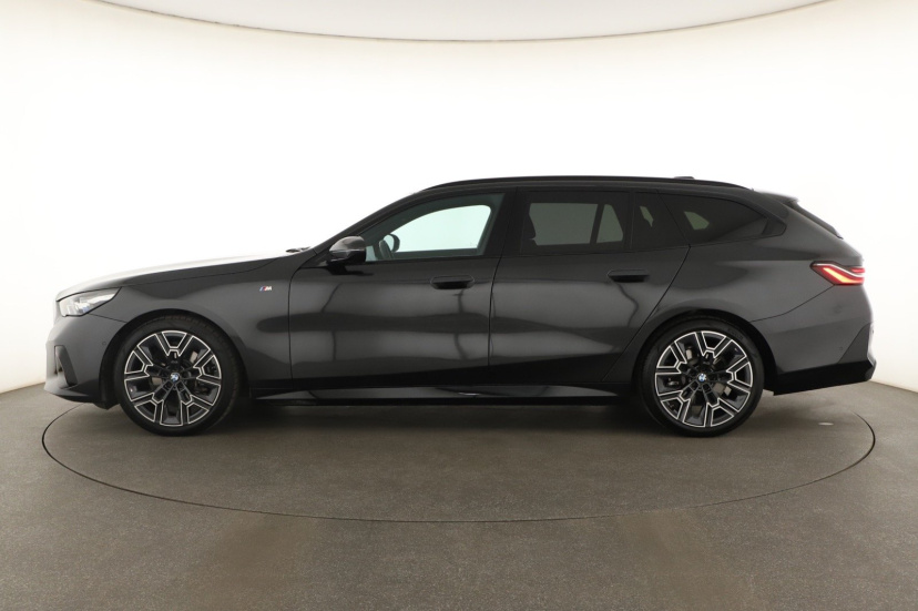 BMW 5, 2025