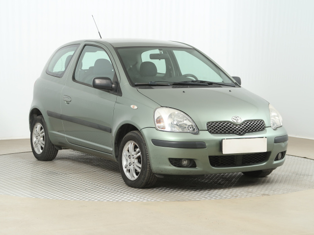 Toyota Yaris, 2005