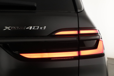 BMW X7 - 2025