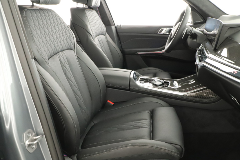 BMW X7, 2025