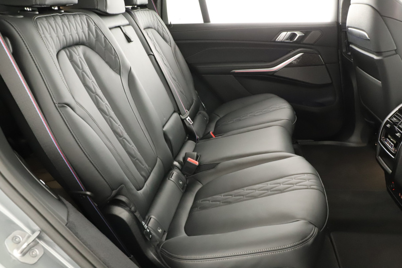 BMW X7, 2025