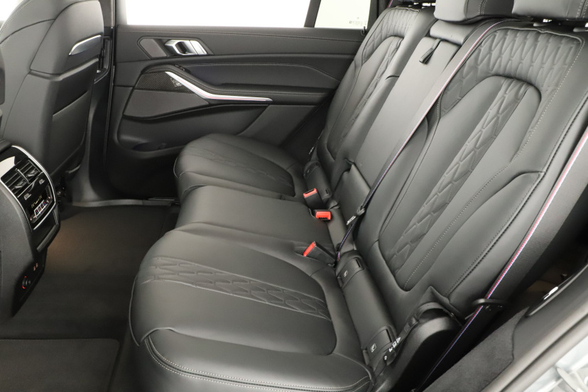 BMW X7, 2025