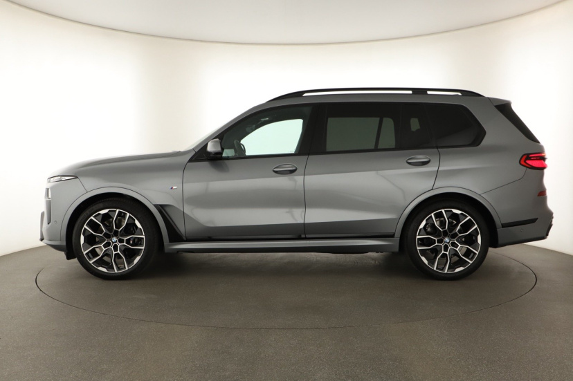 BMW X7, 2025