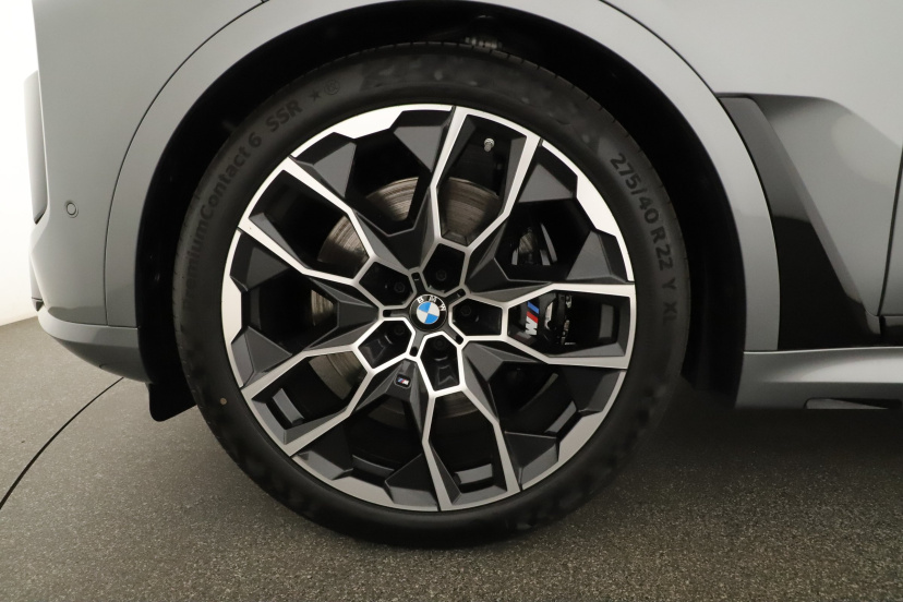 BMW X7, 2025