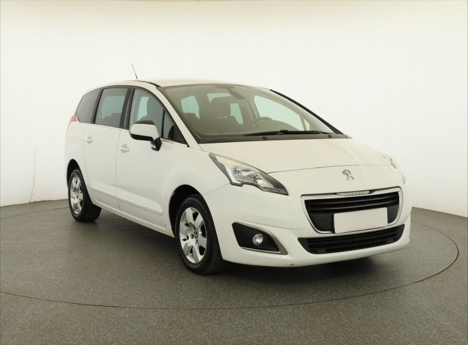 Peugeot 5008 - 2016