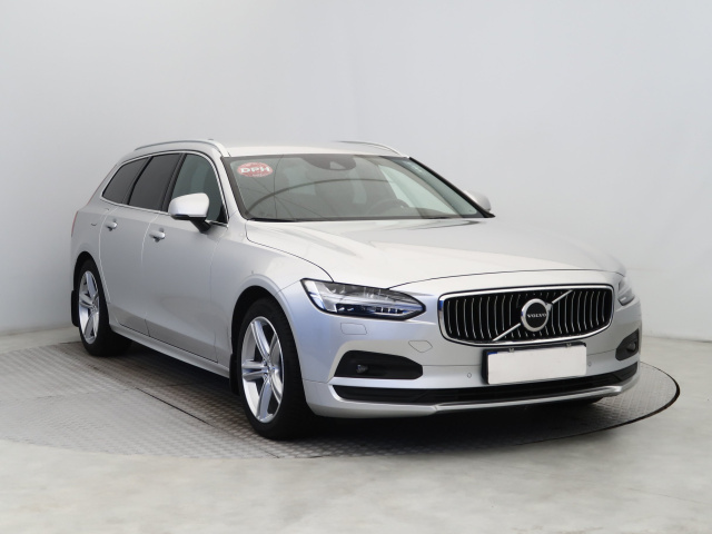 Volvo V90 2021