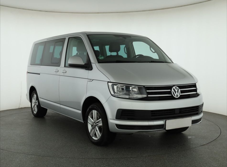 Volkswagen Multivan - 2017