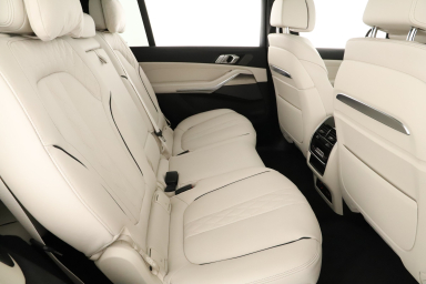 BMW X7 - 2025