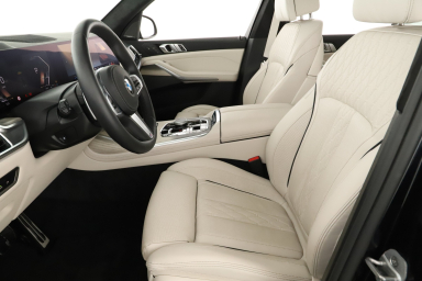 BMW X7 - 2025